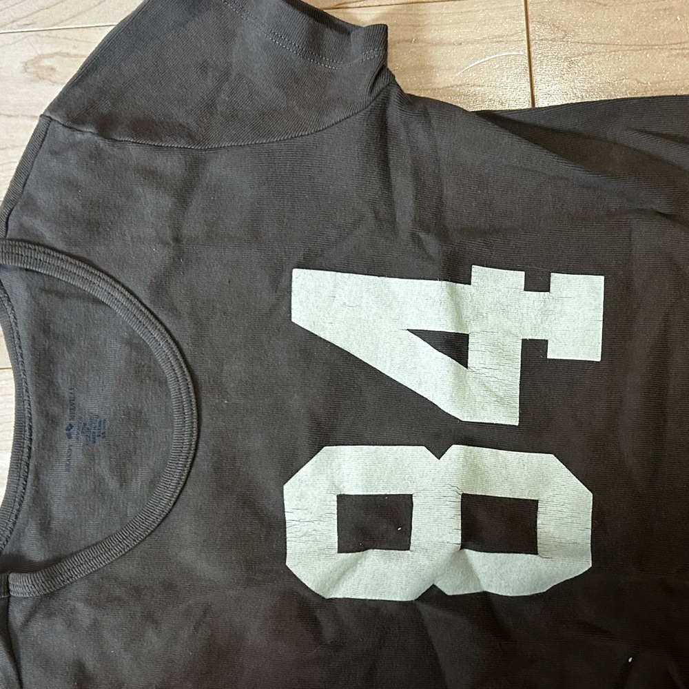 Brandy Melville barely worn t shirt